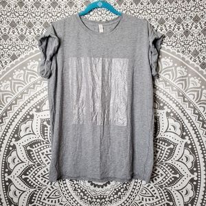 Lululemon T shirt